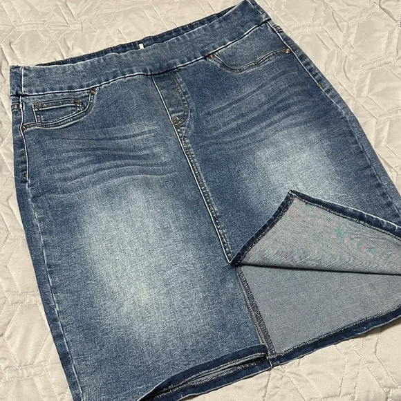 Sz 12 Tribal Blue Washed Denim Pencil Skirt - Picture 1 of 11